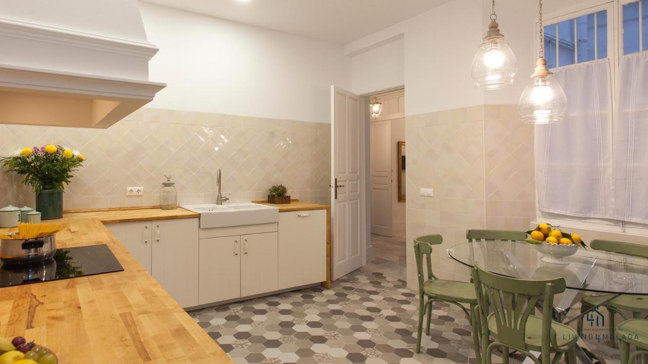شقة Living4Malaga Aduana Presidential المظهر الخارجي الصورة