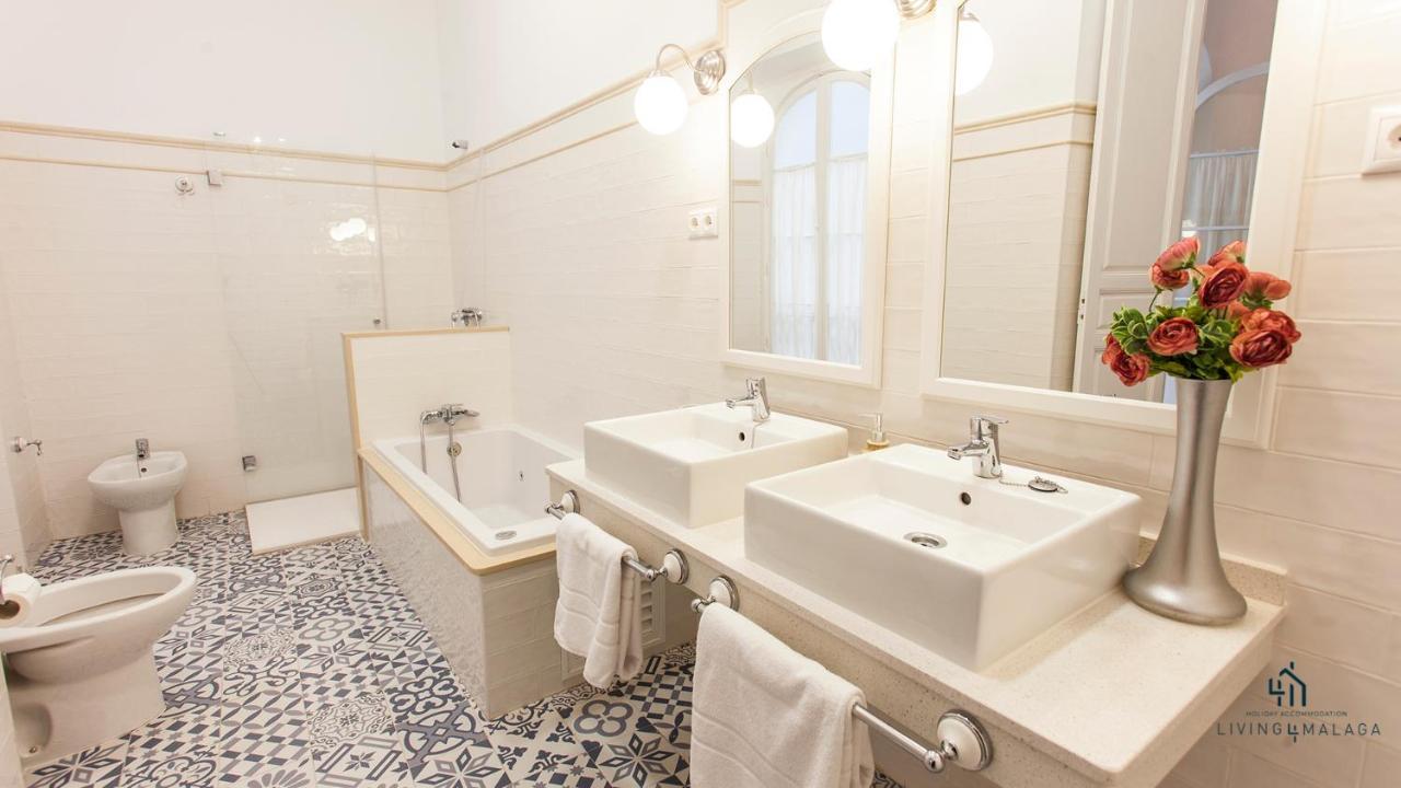 شقة Living4Malaga Aduana Presidential المظهر الخارجي الصورة